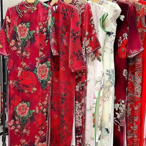 漓月风旗袍 金丝绒面料里的国风新生意——服装批发商的下一桶金