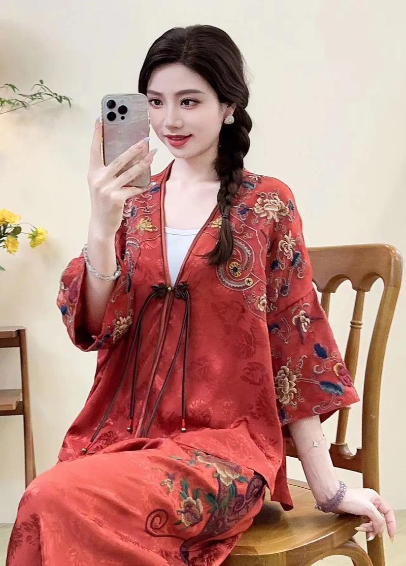 白沟商贸城七彩服饰批发全攻略 藏在二楼一街东北角的人气档口